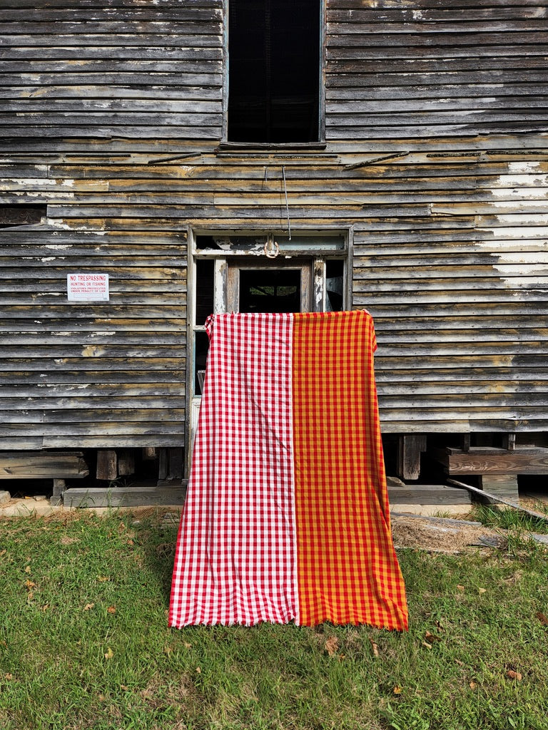 Contrast Tablecloth - Ketchup & Mustard Tablecloth