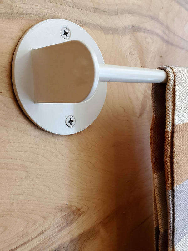 Outlet: Tab Towel Bar - Off-White